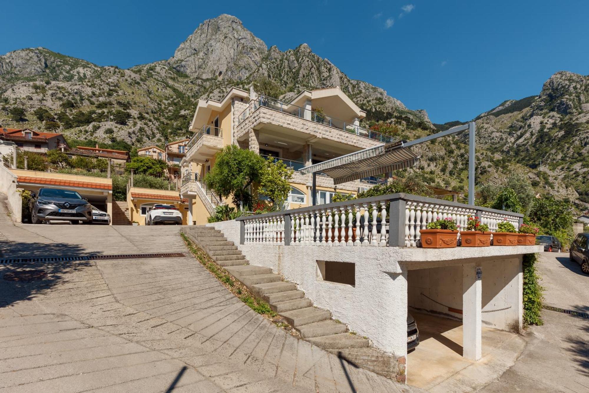 Apartments Los Olivos Kotor Exterior foto